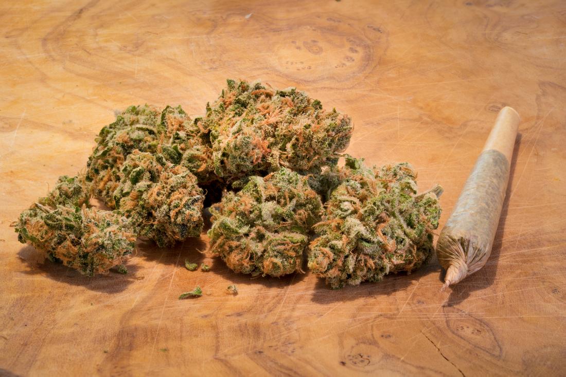 Havalimanında 2 kilo 300 gram marihuana
