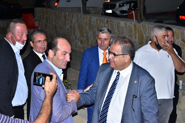 Sucuoğlu UBP parti meclisi aday tanıtımı ve mazbata teslim törenine katıldı