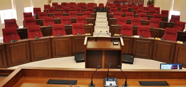 Cumhuriyet Meclisi Genel Kurulu toplantısı bugün yine nisaba takıldı