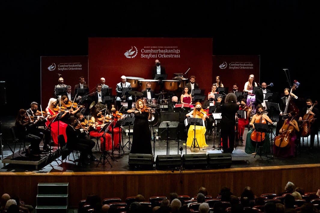 Cumhurbaşkanlığı Senfoni Orkestrası yılın son konserinde dinleyicilerle buluştu