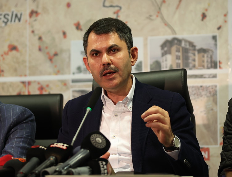 Türkiye Şehircilik Bakanı Kurum, depremlerden etkilenen illerde 13 bin 866 konutun yapımına başlandığını açıkladı