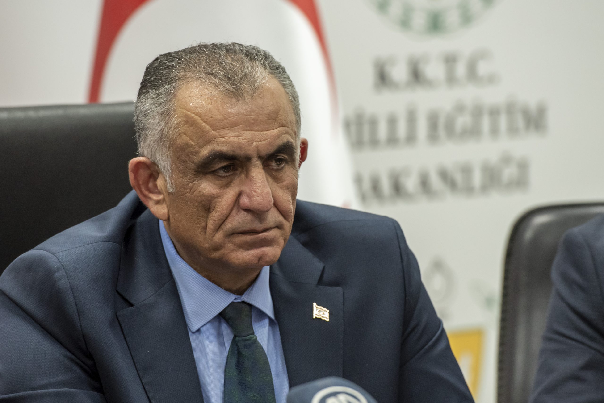Eğitim Bakanı Çavuşoğlu okulların durumu hakkında bilgi verdi:NKL’de eğitim çadırda sürecek