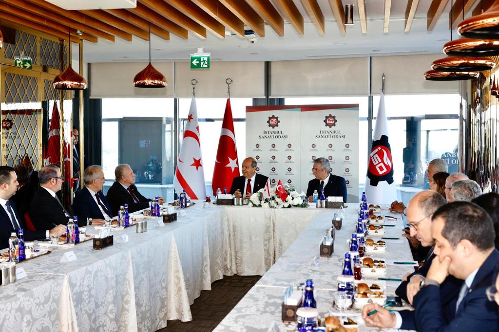 Cumhurbaşkanı Tatar, İstanbul Sanayi Odası yetkilileriyle bir araya geldi