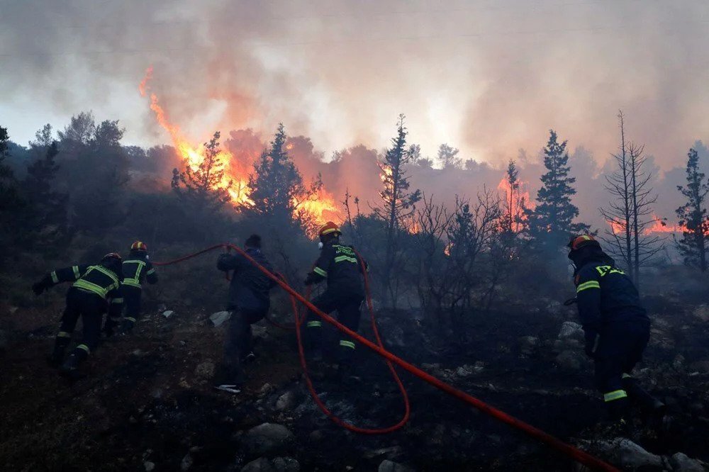 Yunanistan’da son 20 yıldaki 10 büyük orman yangınında yaklaşık 3 milyon dönüm zarar gördü