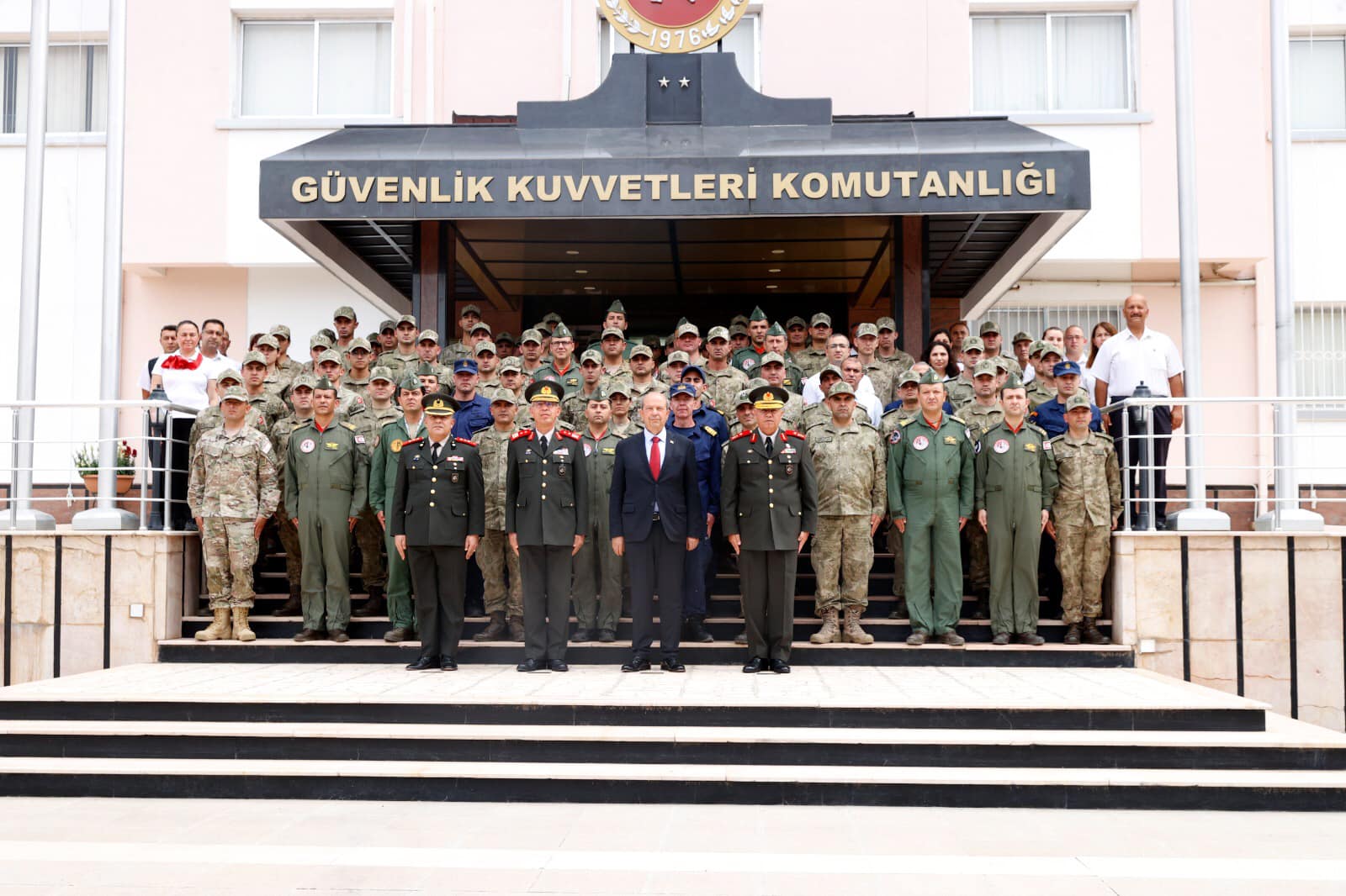Cumhurbaşkanı Tatar, GKK Karargahını ziyaret etti