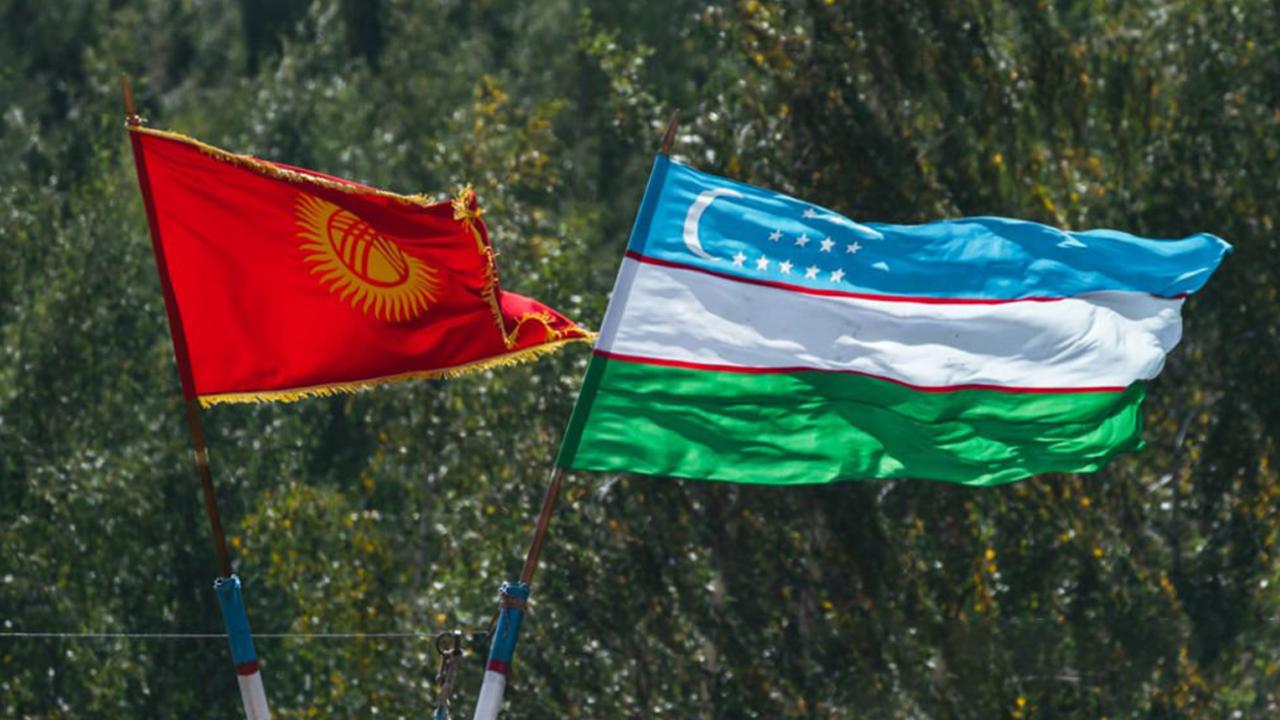 Özbekistan-Kırgızistan sınırına örülen duvar yıkıldı