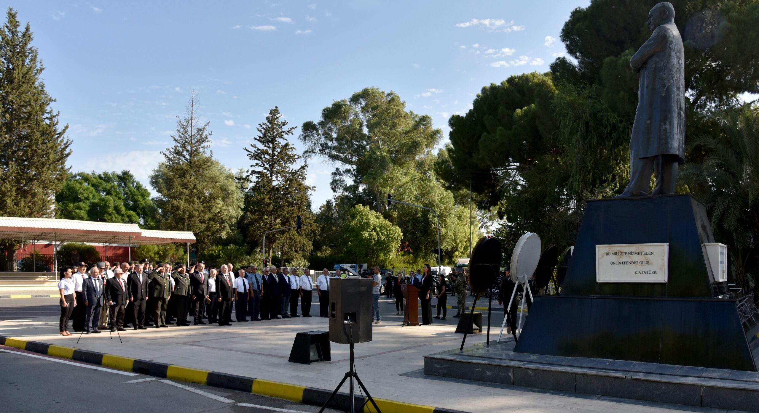 Gaziler Günü dolayısıyla Atatürk Anıtı’nda tören düzenlendi