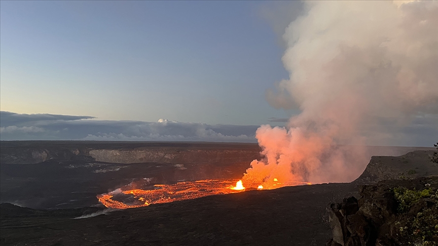 Hawaii’deki Kilauea Yanardağı 96 gün sonra tekrar faaliyete geçti