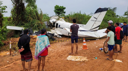 Brezilya’da inişi sırasında küçük uçak yere çakıldı.. 14 kişi öldü