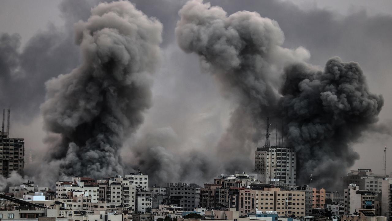 İsrail’in, Gazze’nin farklı bölgelerine düzenlediği saldırılarda 130’u aşkın kişi öldü