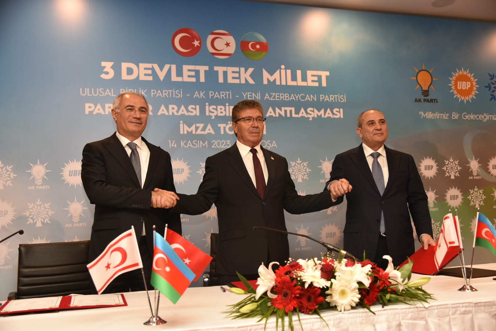 UBP, AK Parti ve Yeni Azerbaycan Partisi arasında “iş birliği anlaşması” imzalandı.. Üstel:Atılan bu imzalarla ‘3 devlet tek millet’ söylemimiz artık uluslararası yasal bir boyut da kazanıyor
