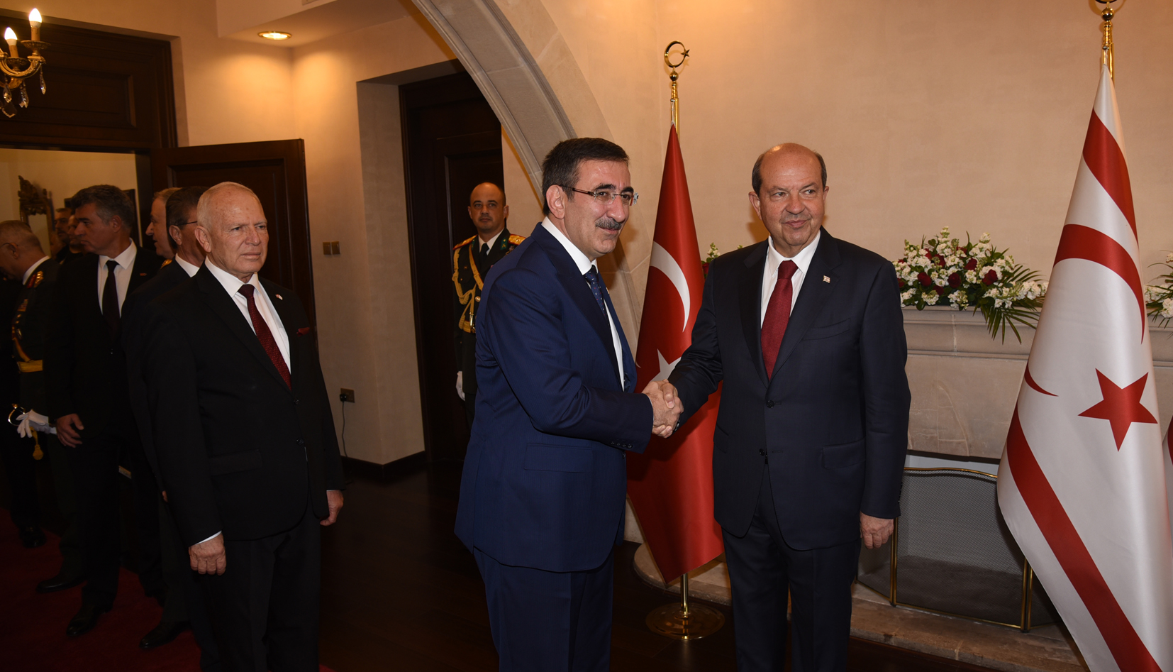 Cumhurbaşkanı Tatar, Cumhurbaşkanlığı’nda tebrik kabul etti