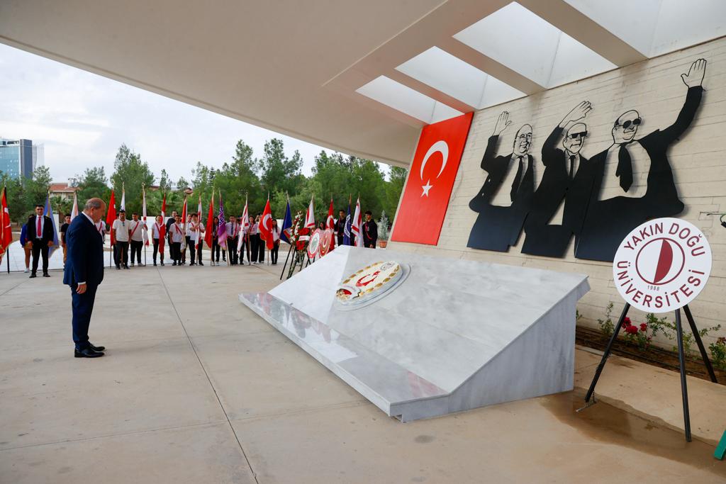 KKTC 40 yaşında; Kurucu Cumhurbaşkanı Denktaş’ın anıt mezarında tören düzenlendi