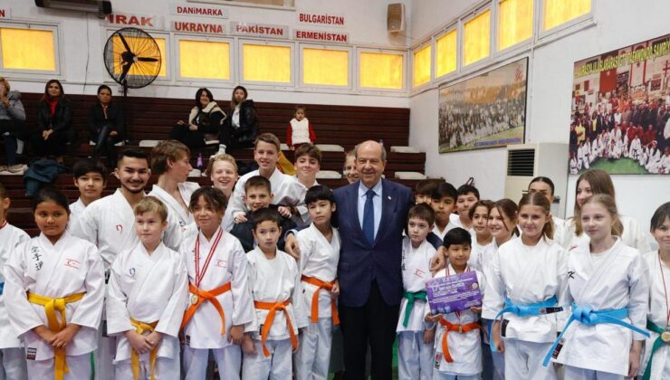 Cumhurbaşkanı Tatar, Martial Arts Oscar Ödül Töreni’ne katıldı: “Uluslararası camianın uyguladığı ambargolar onların ayıbıdır”