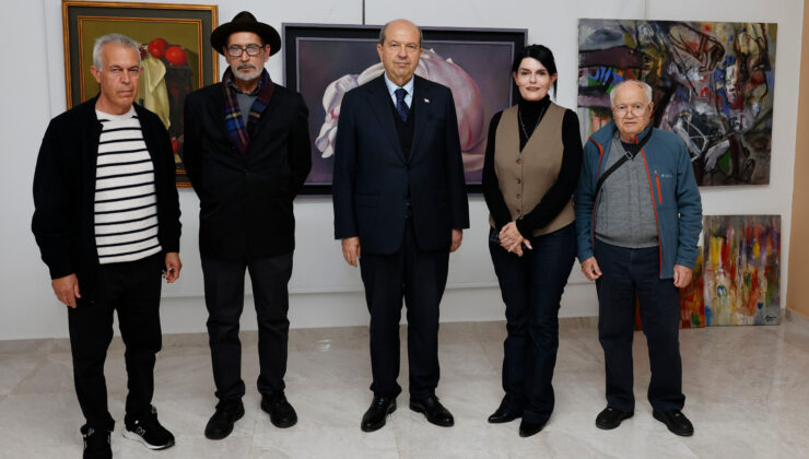 Cumhurbaşkanı Tatar, Kıbrıs’ın Seçkin Sanatçıları Sergisi’ni ziyaret etti