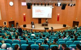Töre, Kırşehir’de konferans verdi:“Emperyalist ve sömürgecilere aldanmayacağız”