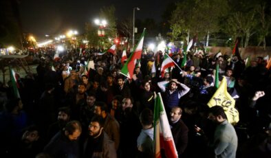 İran: İsrail’in muhtemel saldırısına “daha güçlü” ve “daha kapsamlı” yanıt veririz