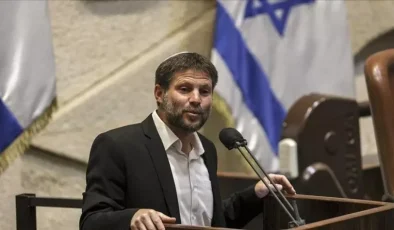 İsrailli Bakan Smotrich, mevcut müzakere edilen esir takası mutabakatını desteklemeyeceğini duyurdu