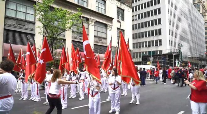 41’inci Geleneksel New York Türk Günü Yürüyüşü yapıldı
